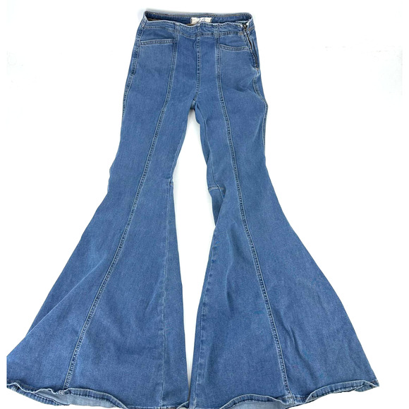 Free People Denim - Free people flare jeans size 24 know me better flare medium wash hippie bohemian